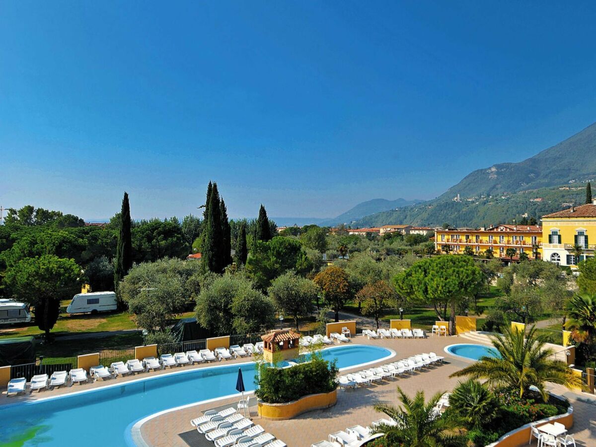 Holiday park Residence Antico Monastero in Toscolano