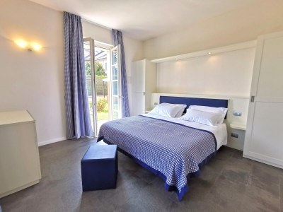 Holiday park Apartment in Meina with communal pool - Features photo 11
