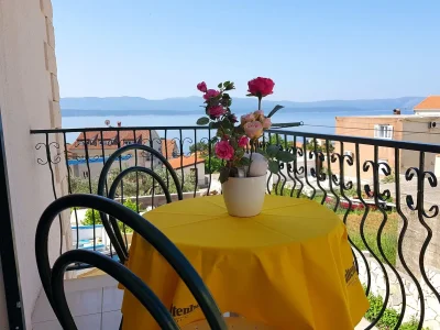 Apartment One bedroom apartment with balcony and sea view Bol, Brač A-2890-a in Bol - Apartment