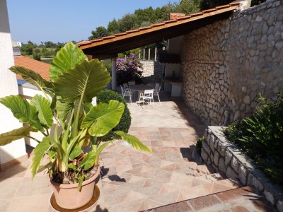 Apartment Two bedroom apartment with terrace and sea view Kampor, Rab A-12273-a - Outdoor photo 4