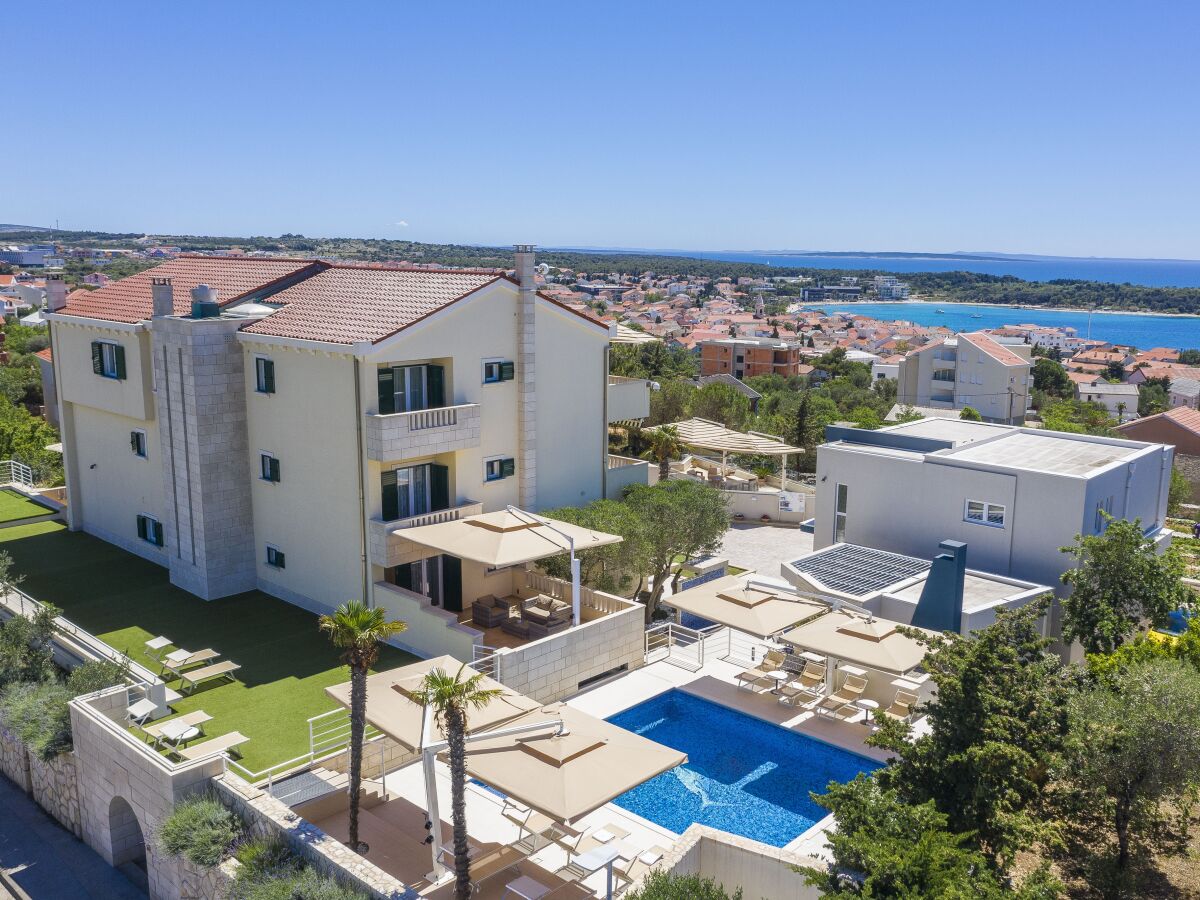 Apartment One bedroom apartment with terrace and sea view Novalja, Pag A-14274-b