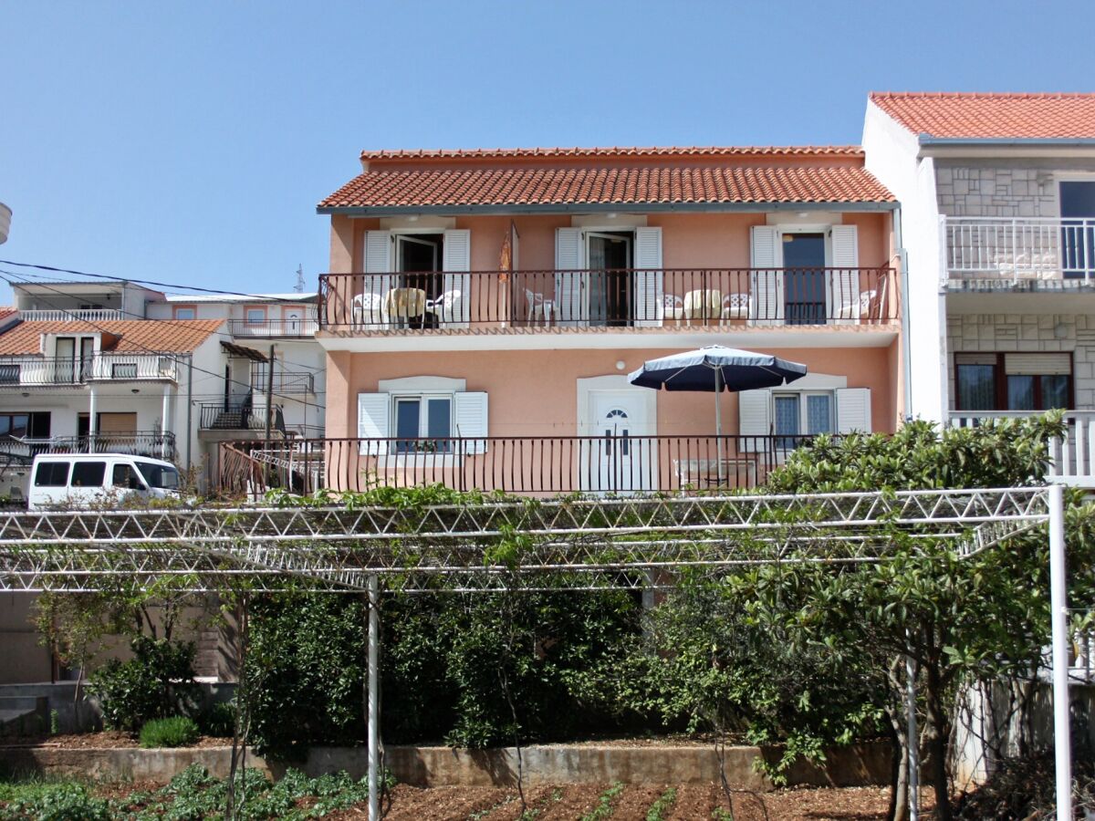 Apartment One bedroom apartment with balcony and sea view Marina, Trogir A-6116-e - Outdoor photo 4