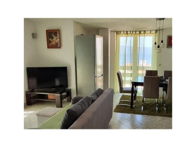 Apartment Two bedroom apartment with terrace and sea view Duće, Omiš A-24975-c in Omis - Apartment