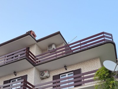 Apartment Two bedroom apartment with terrace and sea view Duće, Omiš A-24975-c - Outdoor photo 3