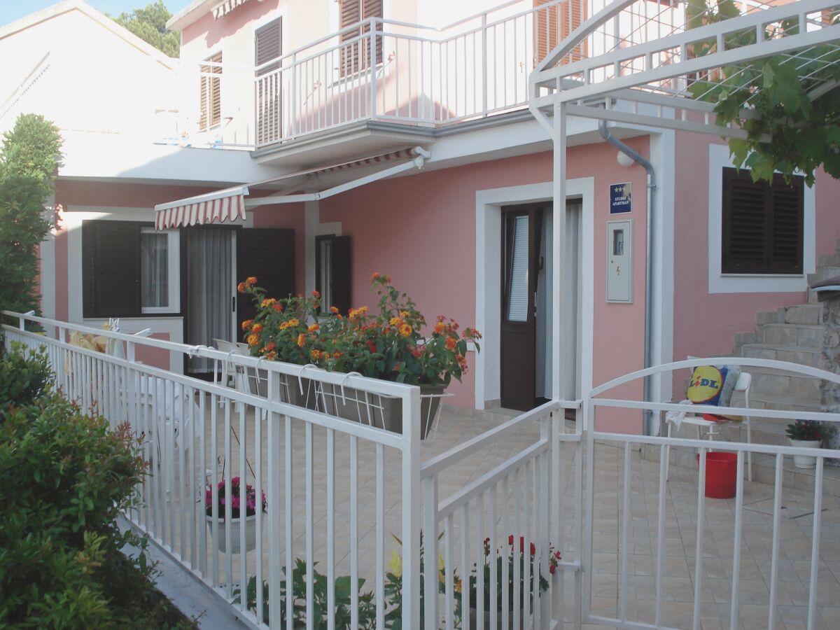 Apartment Two bedroom apartment near beach Šparadići, Šibenik A-18043-a - Outdoor photo 3