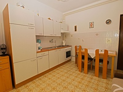Apartment Two bedroom apartment with terrace Banjole, Pula A-20813-a - Outdoor photo 7