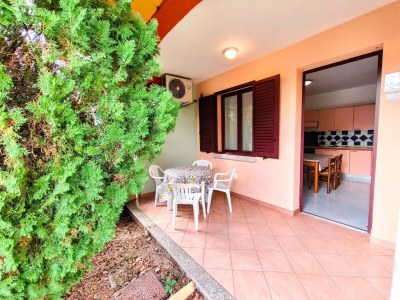 Apartment Apartment with Pool and Private Parking - Outdoor photo 9