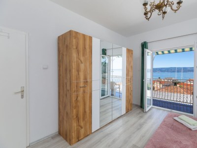Apartment Three bedroom apartment with balcony and sea view Sumpetar, Omiš A-950-a in Jesenice - Apartment