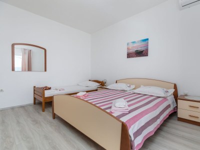 Apartment Three bedroom apartment with balcony and sea view Sumpetar, Omiš A-950-a - Outdoor photo 21