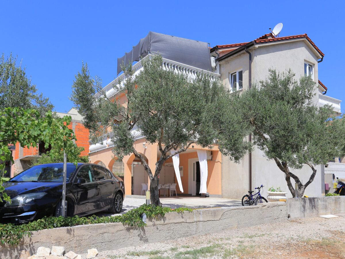 Apartment Three bedroom apartment with terrace Grebaštica, Šibenik A-11301-a - Outdoor photo 3