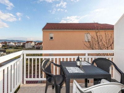 Apartment One bedroom apartment with terrace and sea view Kaštel Lukšić, Kaštela A-22071-b in Kastel Luksic - Apartment