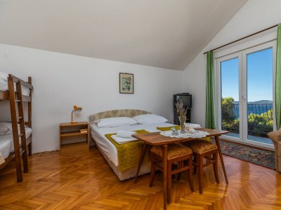 Apartment Studio flat with balcony and sea view Marušići, Omiš AS-21608-a in Mimice - Apartment