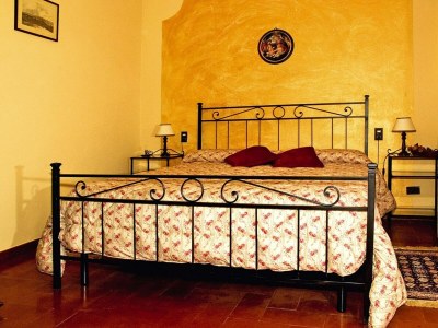 Holiday park Villa in Montaione with Pool & Wine Tasting - Features photo 18