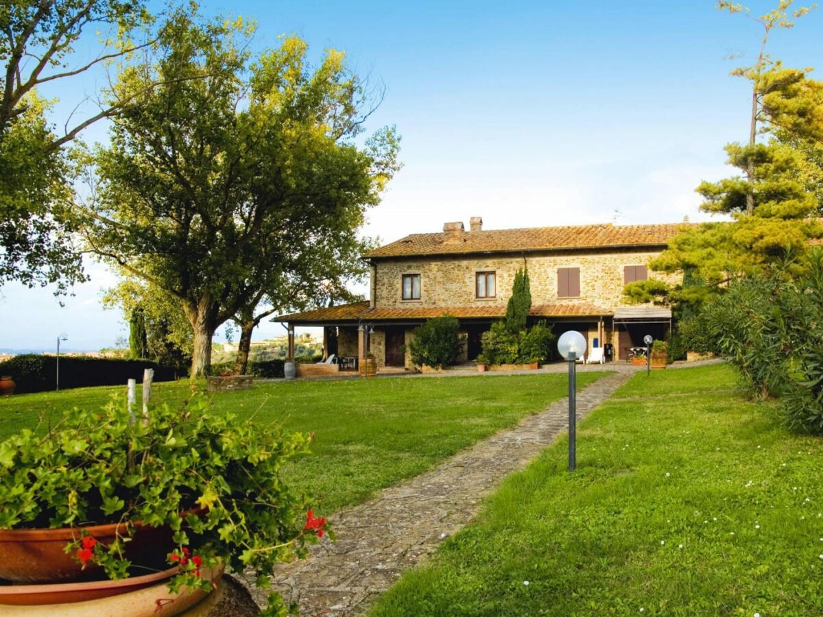 Holiday park Estate in Montaione with Pool & Wine Tasting - Outdoor photo 4