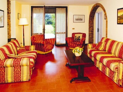 Holiday park Estate in Montaione with Pool & Wine Tasting - Features photo 13