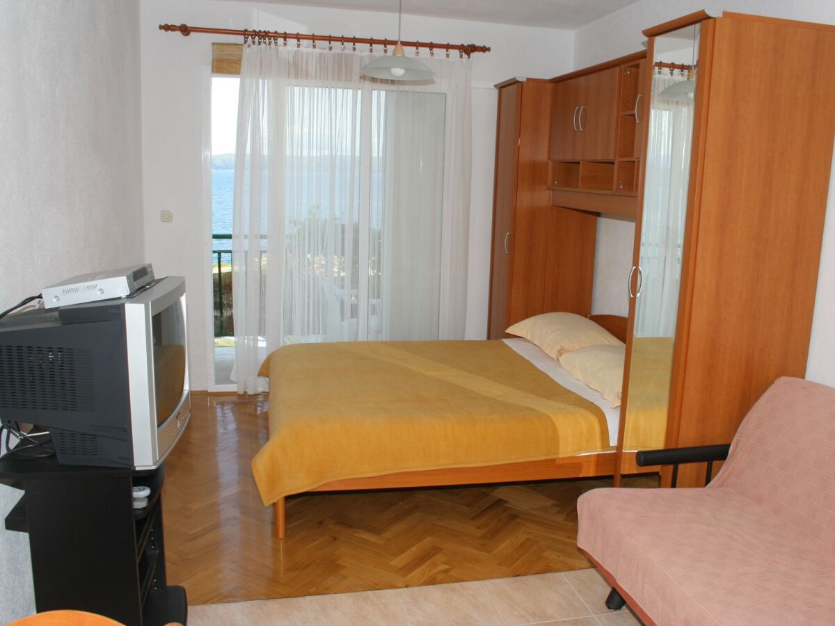Apartment Studio flat near beach Igrane, Makarska AS-2679-c