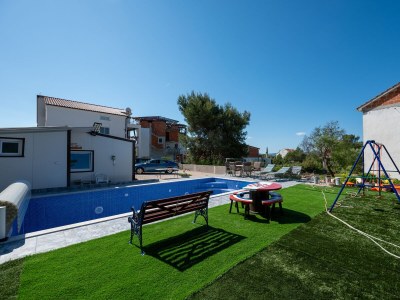 Apartment Two bedroom apartment with air-conditioning Sukošan, Zadar A-24349-a - Outdoor photo 6