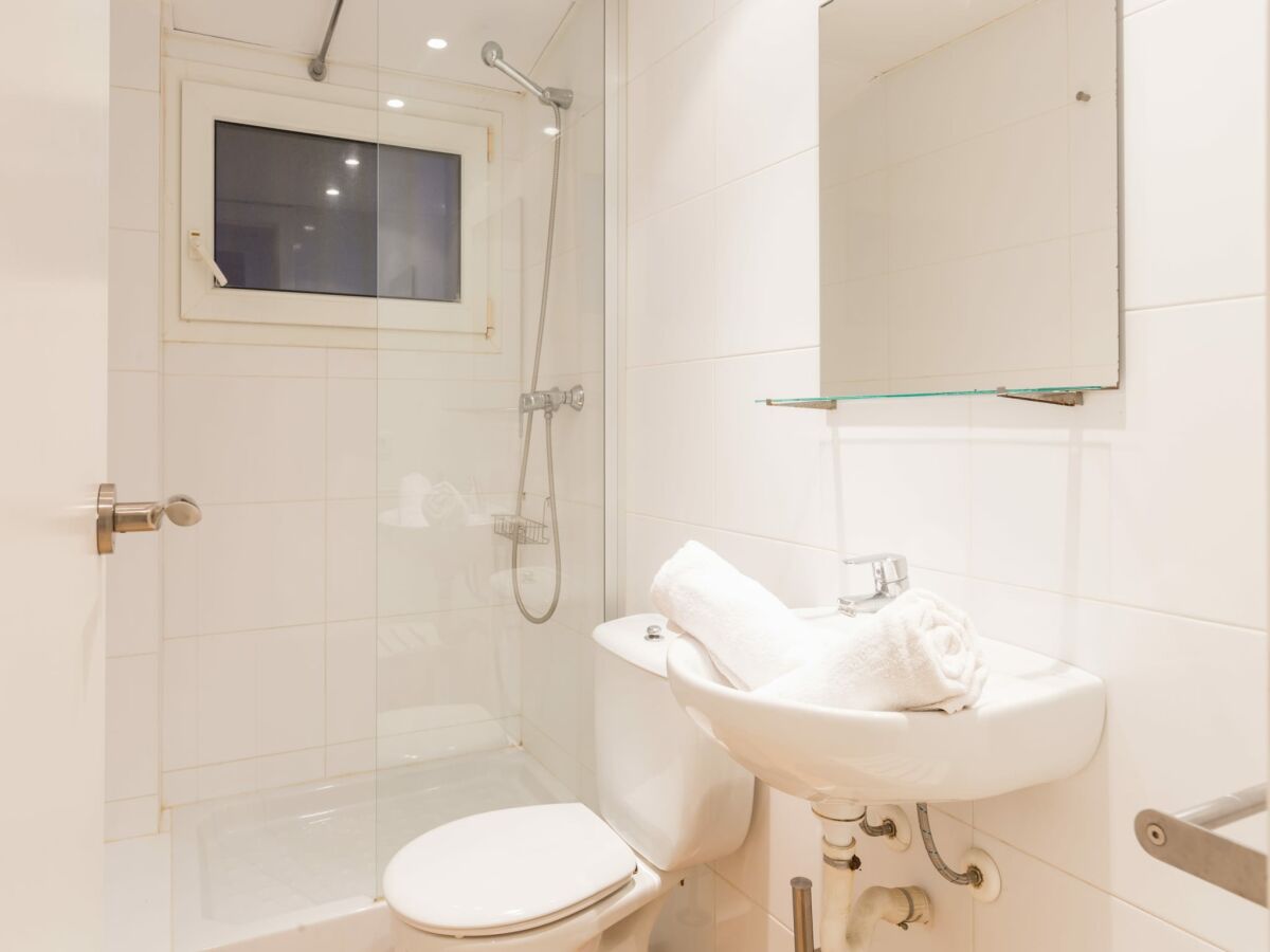 Apartment Apartment in Llafranc near Serene Beach - Features photo 5