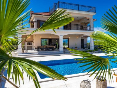 Villa Luxury Villa Glabrova with pool, jacuzzi and sauna - Outdoor photo 8