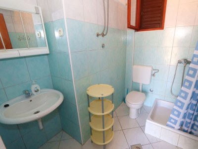 Apartment Two bedroom apartment near beach Kustići, Pag A-4086-d - Outdoor photo 11