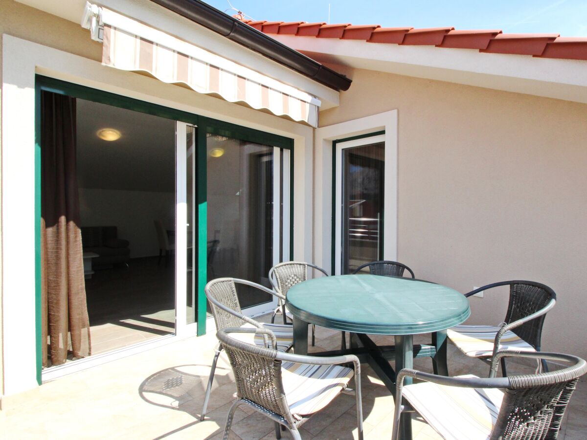 Apartment Two bedroom apartment with terrace Baška, Krk A-18845-f