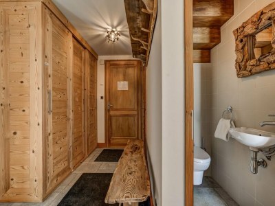 Chalet Mountain Chalet with Hot Tub, Sauna - Features photo 16