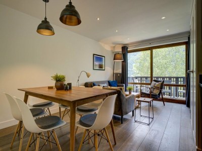 Apartment Modern Chamonix Apartment with Balconies - Features photo 12