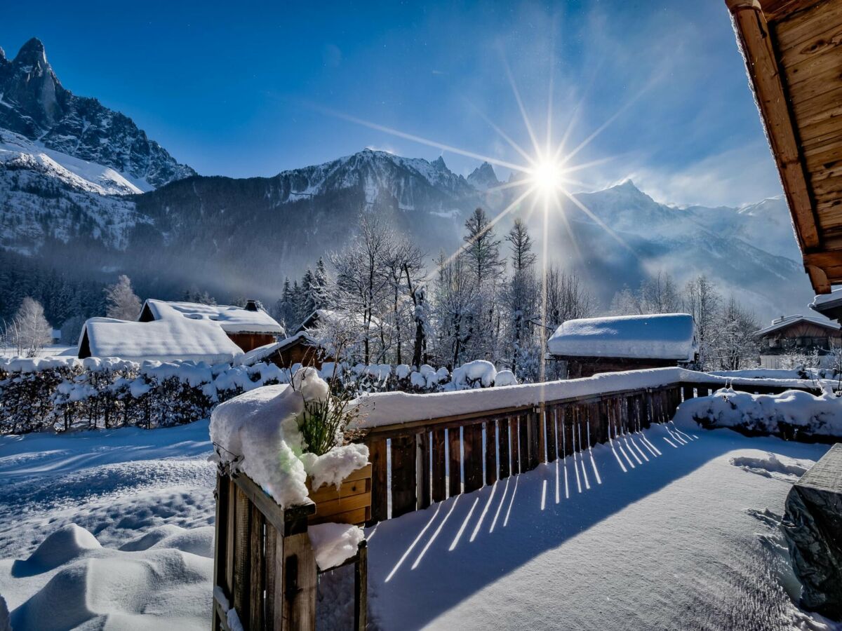 Chalet Rustic Luxury Chalet in Les Bois - Outdoor photo 5