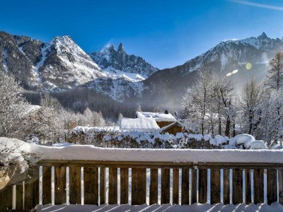 Chalet Rustic Luxury Chalet in Les Bois - Outdoor photo 3