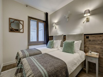 Apartment Cozy Chamonix Base with Scenic Balcony - Features photo 16