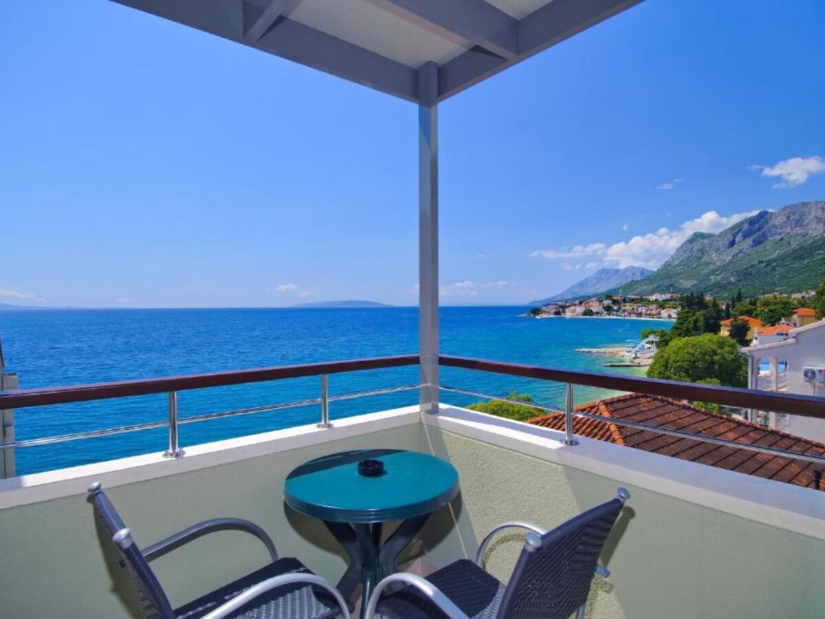 Apartment Premium Double Room With Private Bathroom 3