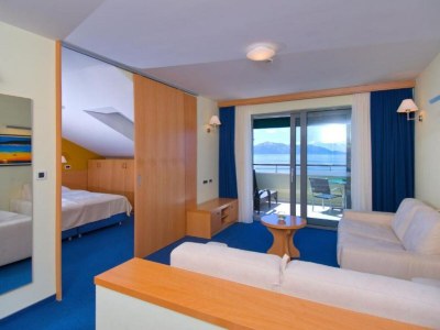 Apartment Premium Double Room With Private Bathroom 3 - Features photo 19