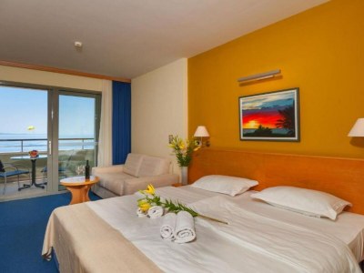 Apartment Premium Double Room With Private Bathroom 3 - Features photo 20
