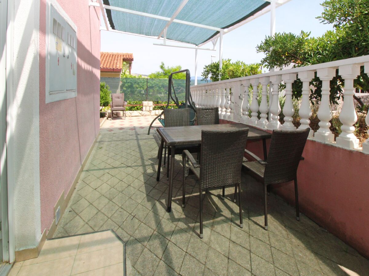 Apartment Two bedroom apartment with terrace Baška, Krk A-24175-a