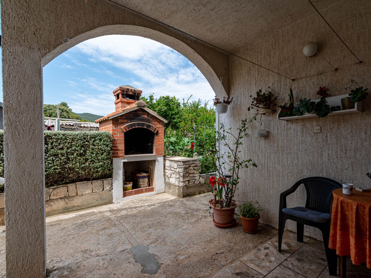 Apartment Three bedroom apartment near beach Kneža, Korčula A-10168-c - Outdoor photo 2
