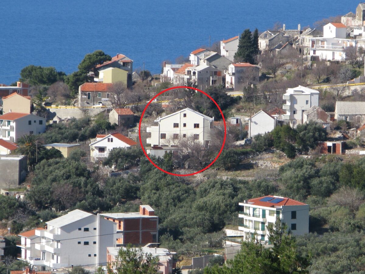 Apartment One bedroom apartment with balcony and sea view Igrane, Makarska A-13535-b