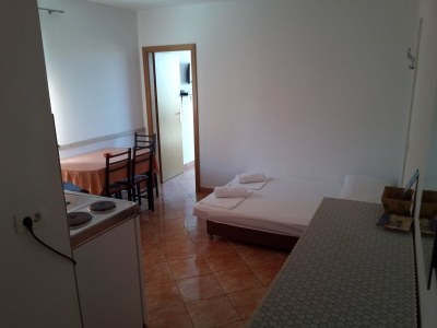 Apartment One bedroom apartment with balcony and sea view Gradac, Makarska A-13681-a - Outdoor photo 9