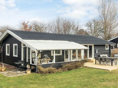 Holiday house Ferienhaus, 500 m vom Strand entfernt - Holiday house
