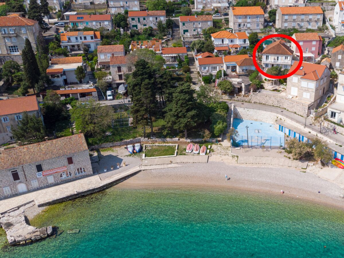 Apartment One bedroom apartment with balcony and sea view Korčula A-10051-b