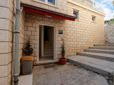 Apartment One bedroom apartment with balcony and sea view Korčula A-10051-b - Outdoor photo 9