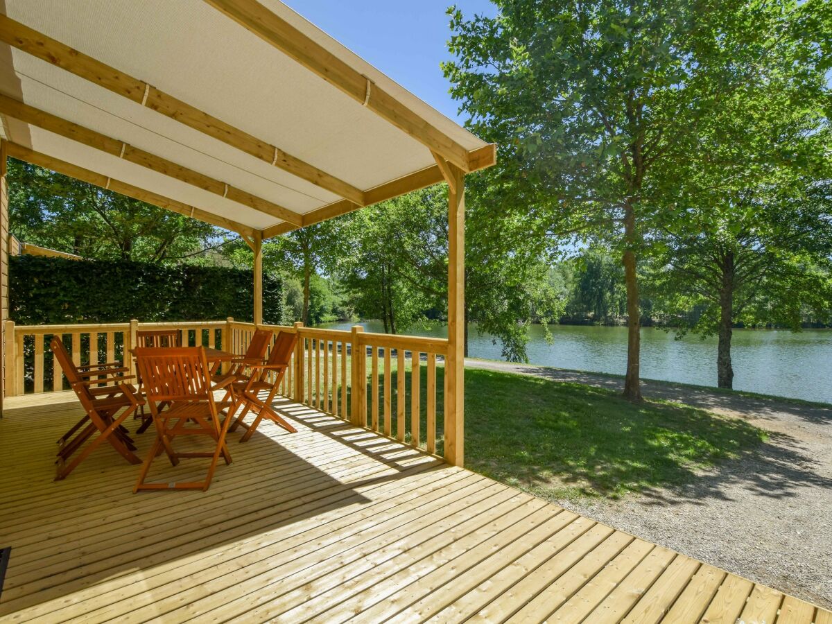 Holiday park Dordogne Chalet Near Forest