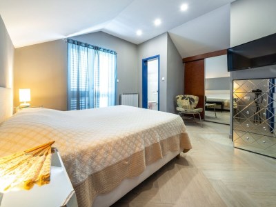 Villa Villa Piano - Four Bedroom Villa with Terrace and Swimming Pool - Features photo 29