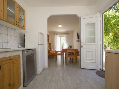 Apartment Seafront Apartment Dana - Two Bedroom Apartment with Terrace and Sea View - Features photo 20