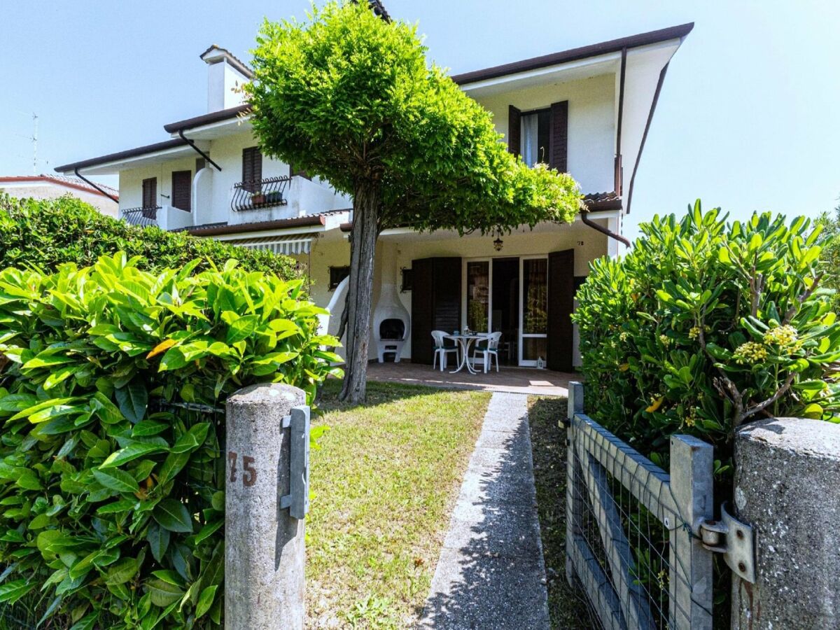 Villa Ferienhaus nahe Porto Santa Margherita Strand