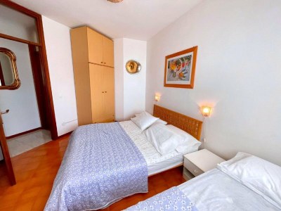 Apartment 5-Person Stay by the Beach - Features photo 6