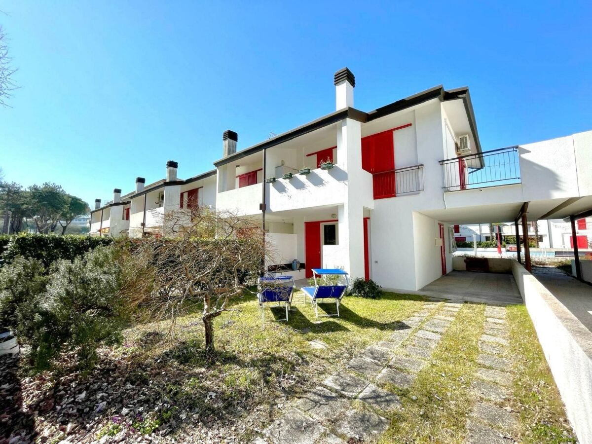 Holiday house Beachside Holiday Home in Porto Santa - Outdoor photo 3