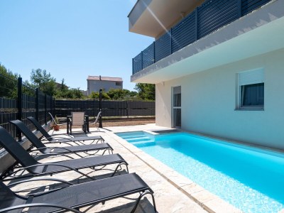 Apartment Two bedroom apartment with terrace and sea view Vir - Lozice, Vir A-24328-b - Outdoor photo 6