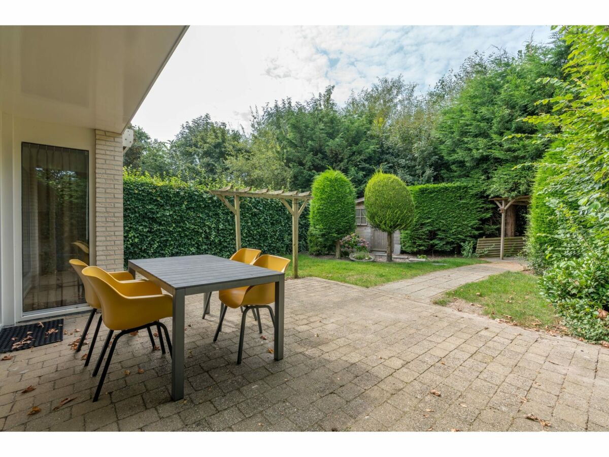 Bungalow Island Getaway w/ Spa Bath - Outdoor photo 4