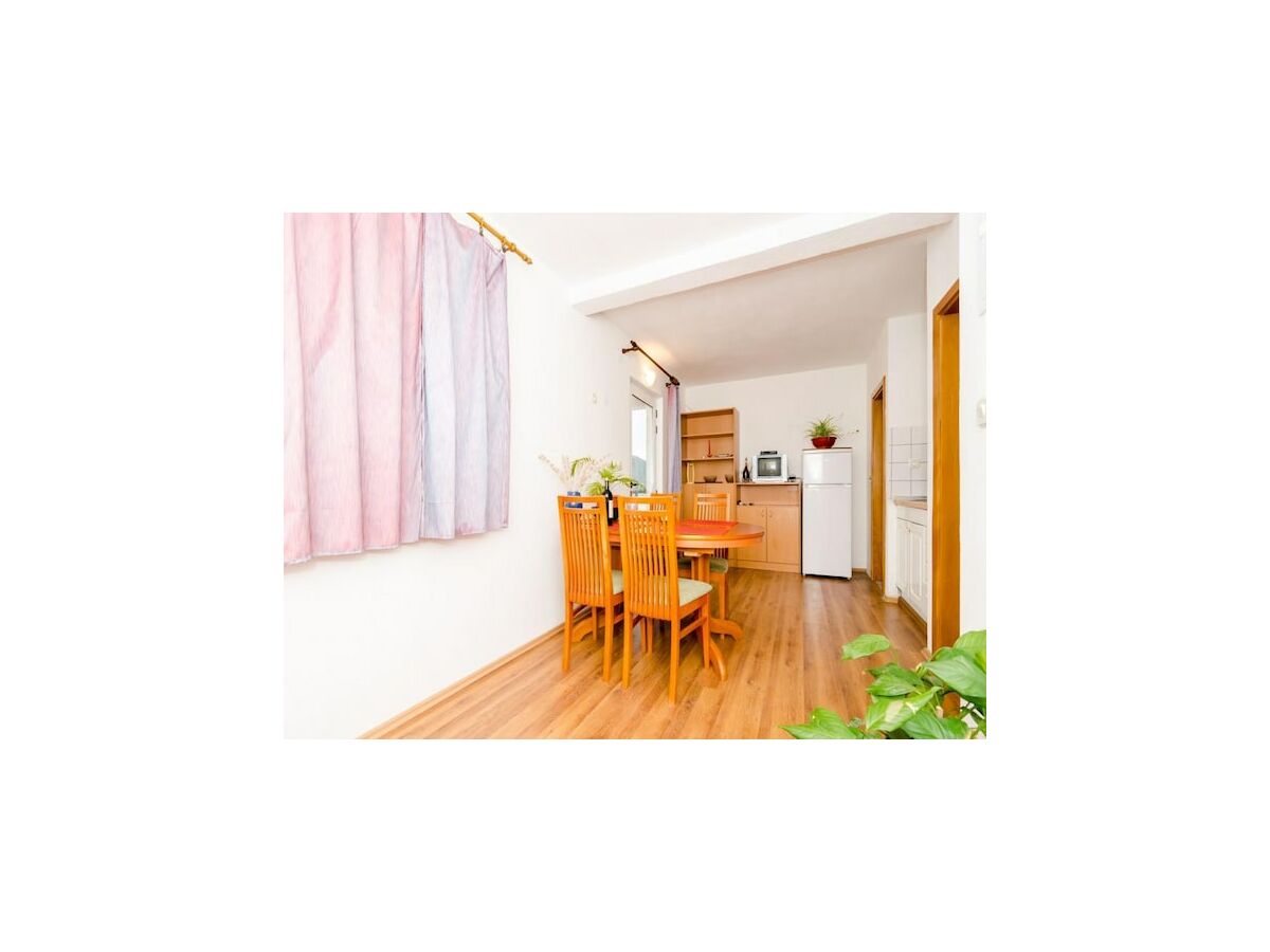 Apartment Apartments Ereš Zuronja-One-Bedroom Apartment with Sea View 3 - Features photo 4