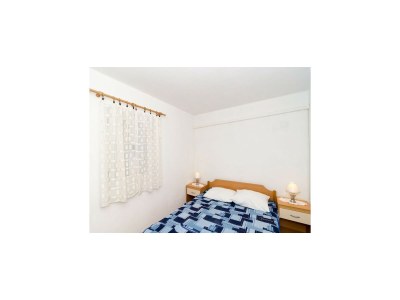 Apartment Apartments Ereš Zuronja-One-Bedroom Apartment with Sea View 3 - Features photo 11